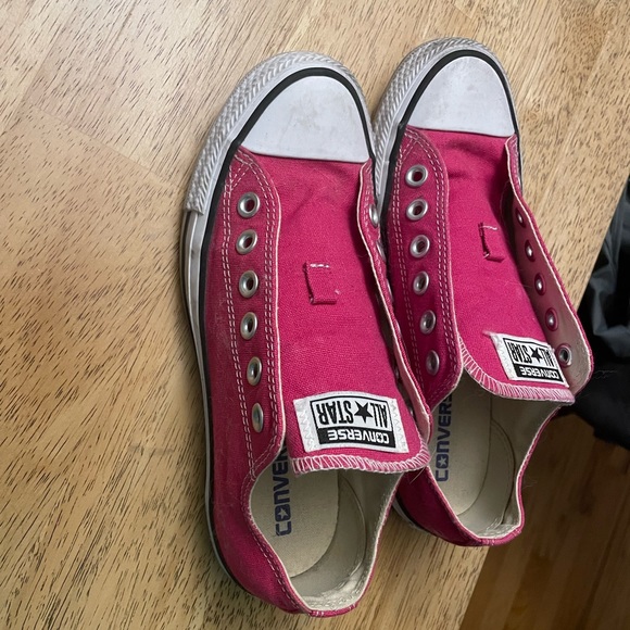 Hot Pink Low Converse - Picture 2 of 6